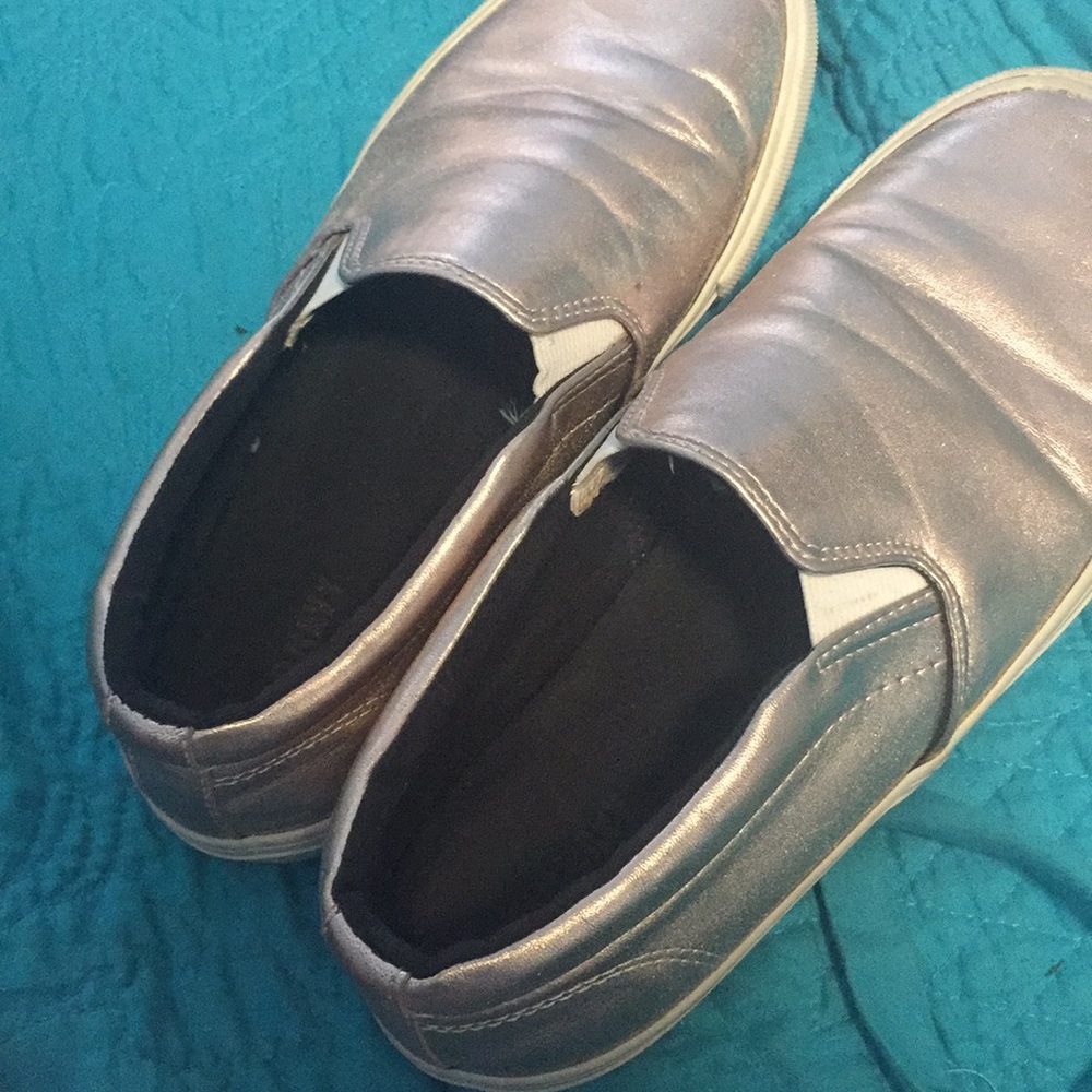 Holographic Shoes